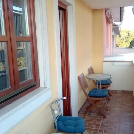 Mamut Apartment *