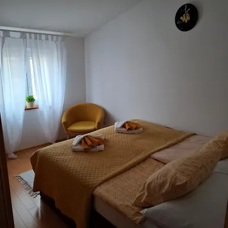 Mamut Lägenhet Premantura
